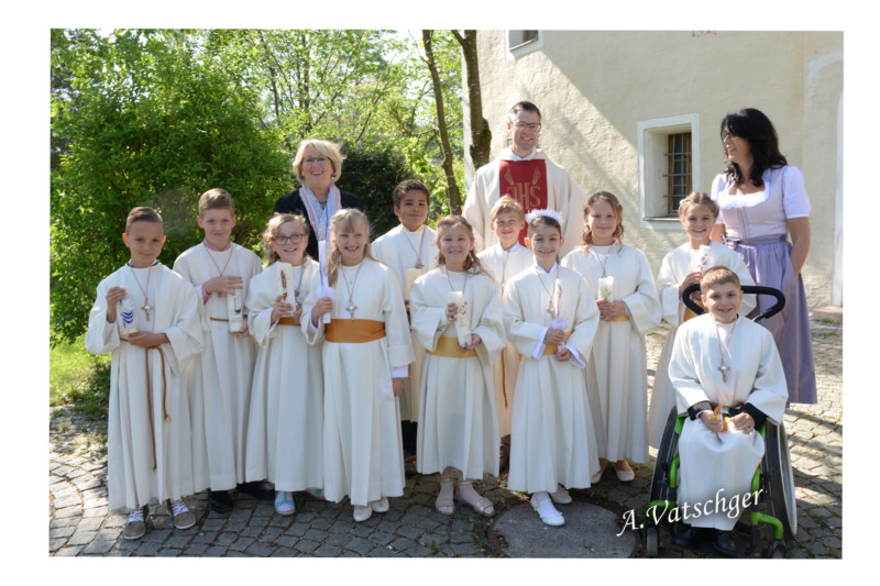 Strahlendes Fest der Erstkommunion